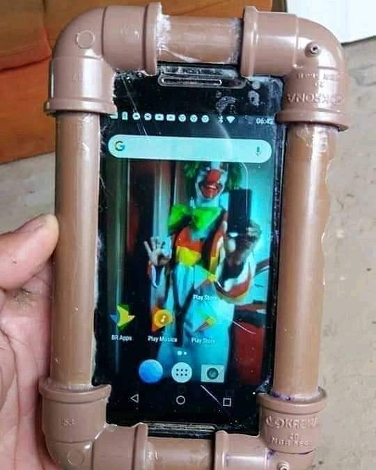Aksesori HP low budget ini bikin anda senyum-senyum sendiri Aksesori HP low budget ini bikin anda senyum-senyum sendiri