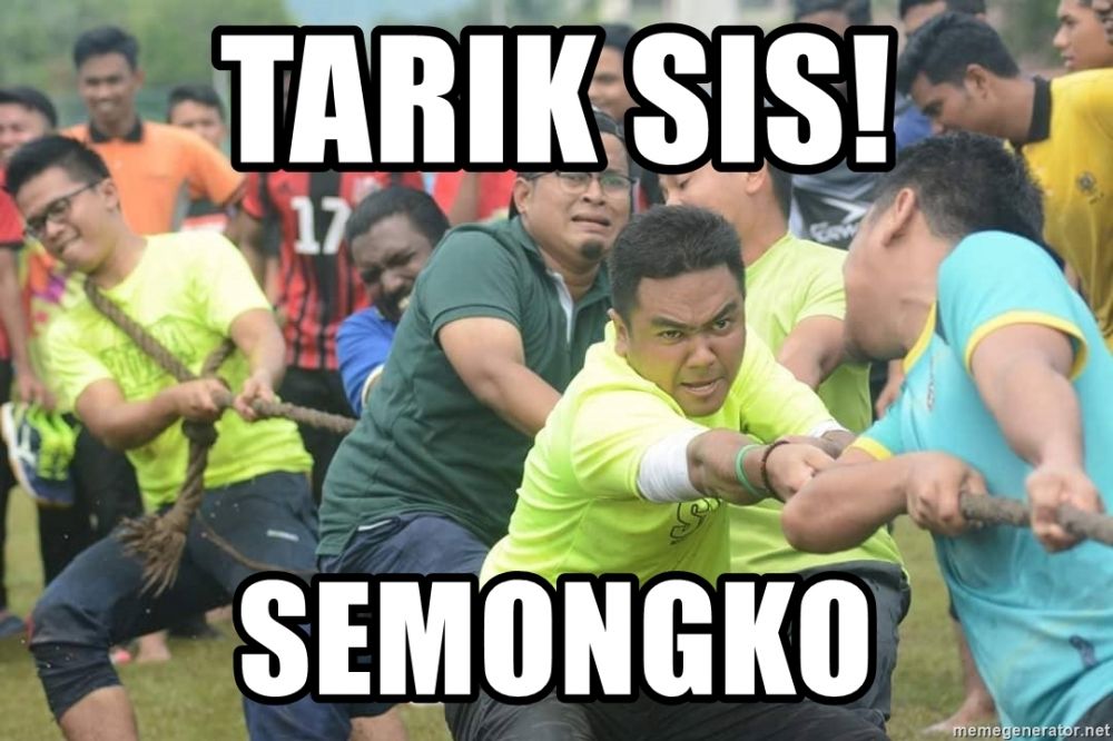 Meme jenaka lomba tarik tambang ini bikin ketawa ngakak Meme jenaka lomba tarik tambang ini bikin ketawa ngakak