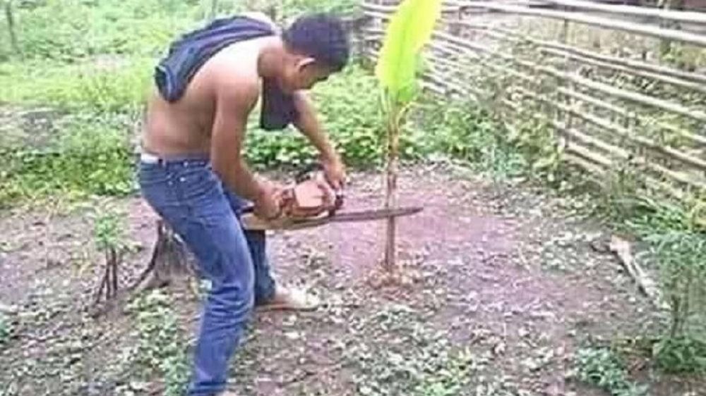 Potret orang gabut bertingkah absurd ini bikin anda ketawa ngakak Potret orang gabut bertingkah absurd ini bikin anda ketawa ngakak
