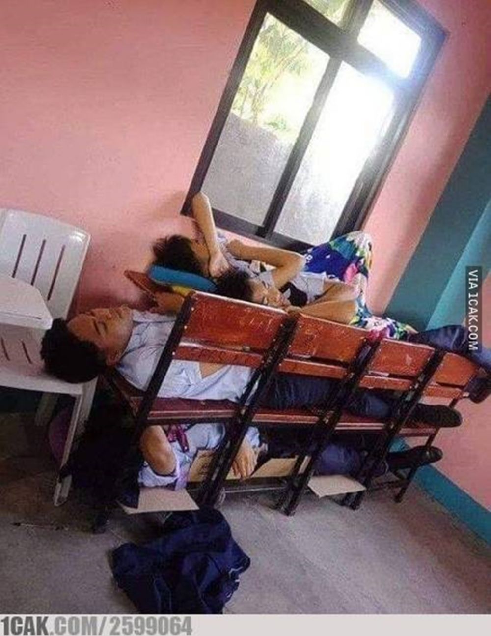 Potret kasur absurd ini bentuknya bikin gagal paham Potret kasur absurd ini bentuknya bikin gagal paham