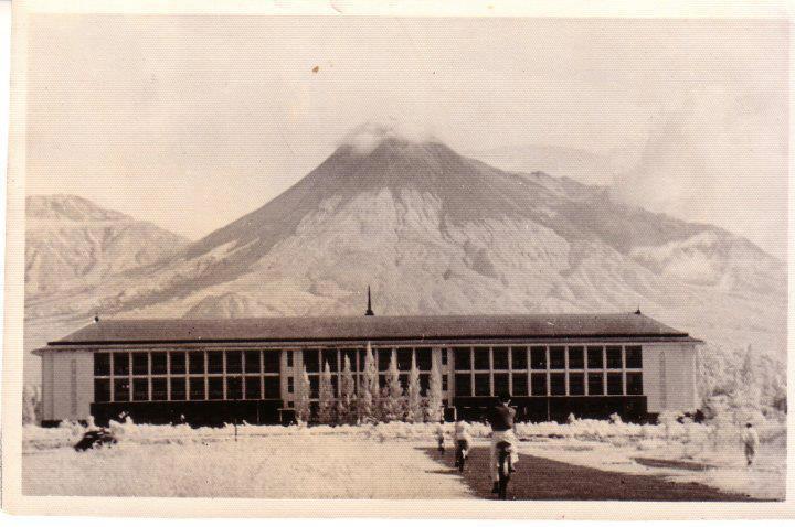 Kilas Balik UGM, Kampus Biru Perjuanganku #KASKUSXMLDSPOT