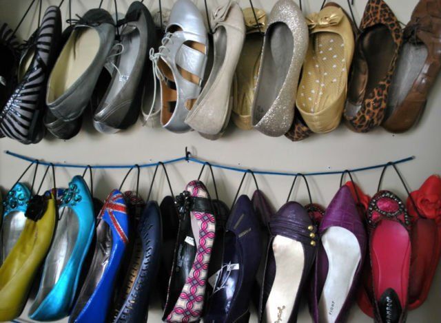 10 Cara Membuat Rak Sepatu Sederhana dan Minim Biaya. Kamu Layak Coba!