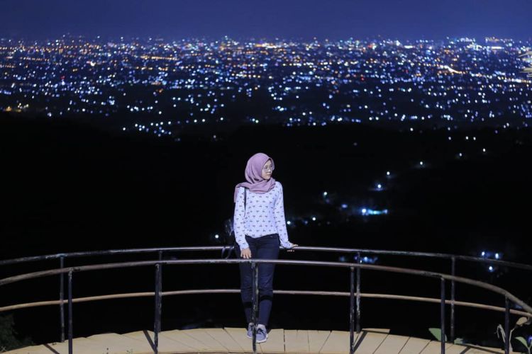 Nongkrong dari Atas Ketinggian Bukit Watu Amben, Perjalanan #BikinBanggaIndonesia