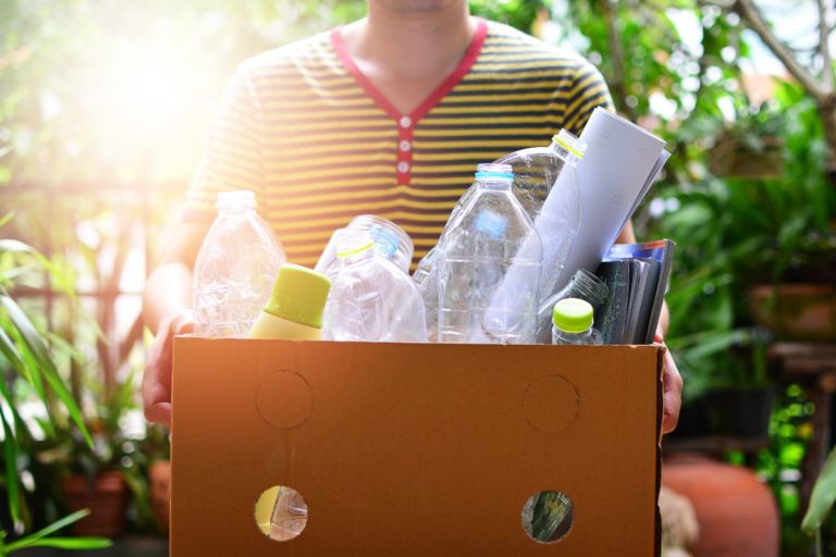 6 Tips Memulai Bisnis Daur Ulang Sampah Plastik yang Sering Diremehkan!