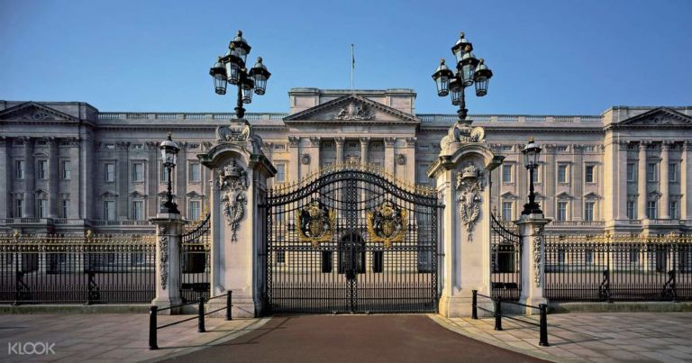 Istana Negara dengan Arsitektur yang Indah, Negara Mana yang Paling Megah?