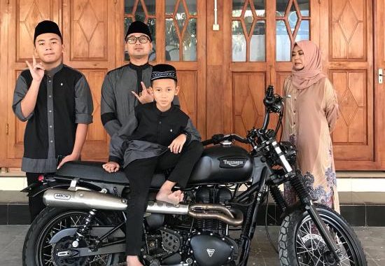 11 Rumah Artis dengan Desain Tradisional. Bikin Semakin Hangat dan Tetap Estetik