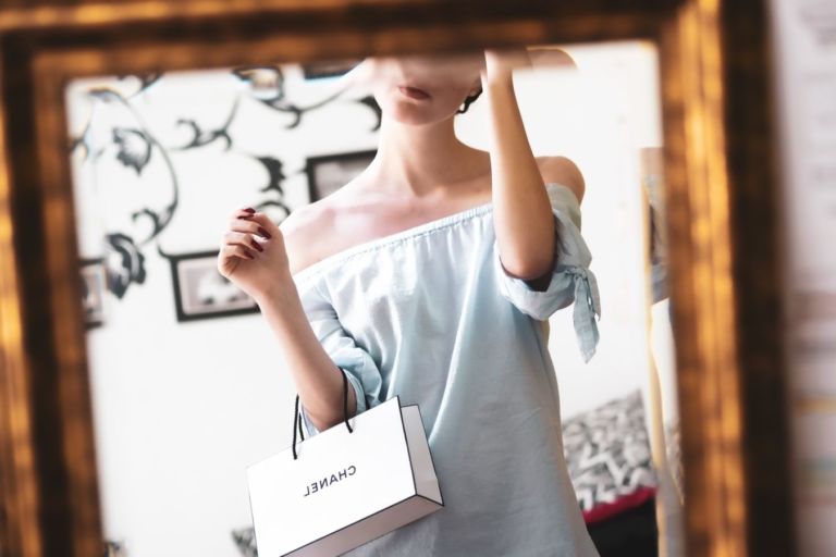 Mengenal UU Lex Oppia Di Era Romawi Kuno, Larangan Menggunakan Makeup &amp; Parfum Mahal!