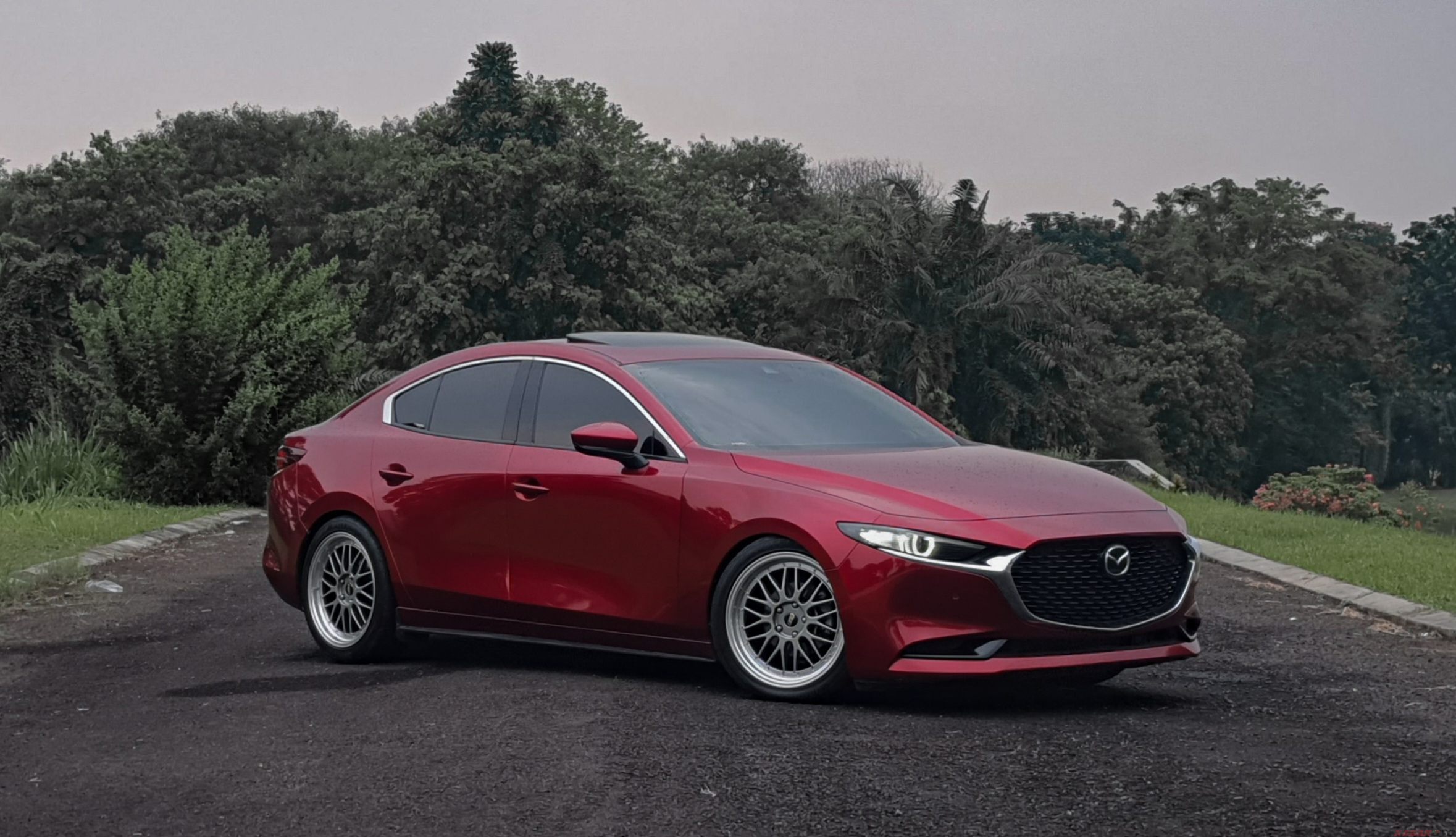 Modifikasi Simpel Gaya Elegan Mazda 3