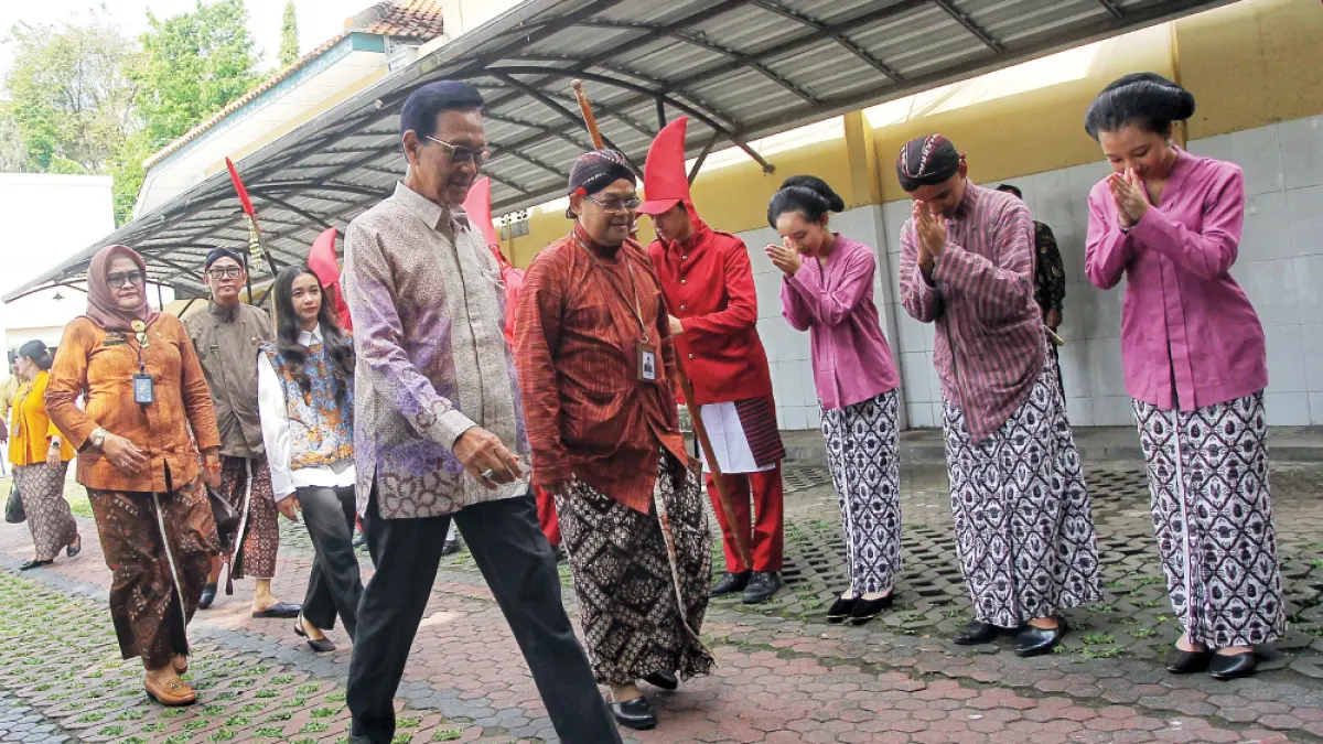 Sultan HB X Isyaratkan Bakal Mengundurkan Diri; saat Jelaskan Makna Hamemayu Hayuning