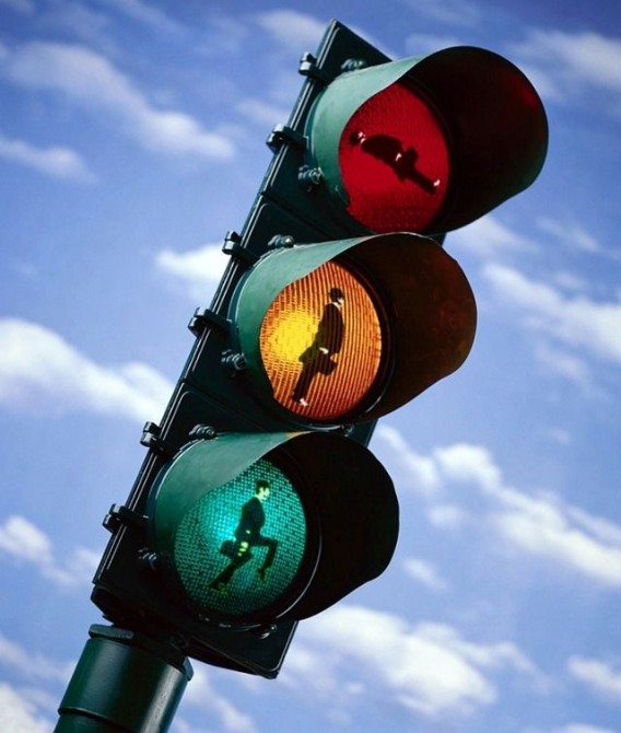 11 Desain Lampu Lalu Lintas Paling Kreatif Di Dunia