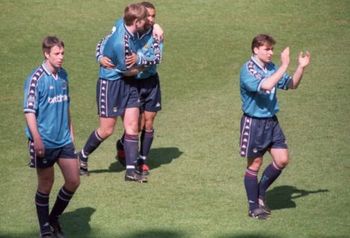 10 Gol Bunuh Diri Paling Memalukan Dalam Sejarah Sepakbola