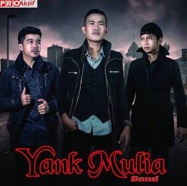 20 Nama band Indonesia ini nyentrik abis, fotonya malah bikin ngakak
