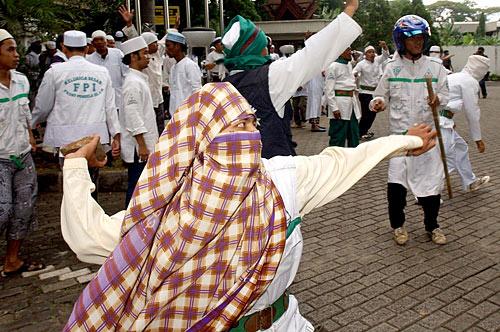 Kini, Ahok Larang Kegiatan Bimbingan Rohani Islam di Pemprov DKI