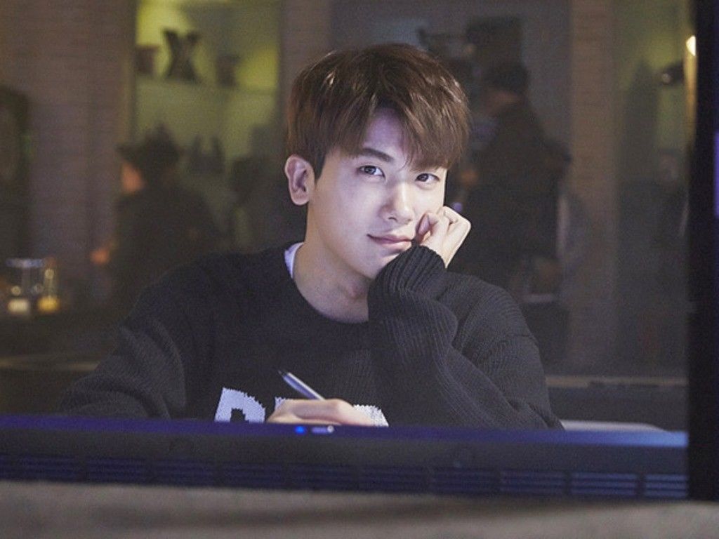 Paket Lengkap! Deretan Idol Kpop Ini Juga Jago Akting, Ada yang Dapet Penghargaan!