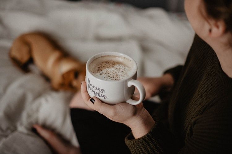 Ketahuilah, 7 Alasan Orang Kecanduan Minum Kopi Menurut Psikologi