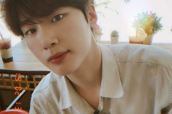 Agensi Kim Dong Hee Sangkal Tuduhan Kekerasan Sekolah dan Berencana Ambil Tindakan