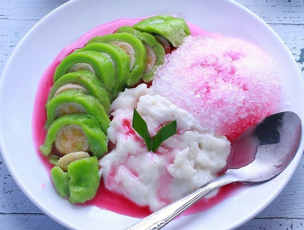 5 Jenis Es Khas Makassar Ini Cocok Dijadikan Menu Takjil