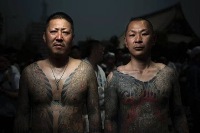 Penuh Tato, 5 Fakta Paling Unik Yakuza yang Jarang Diketahui