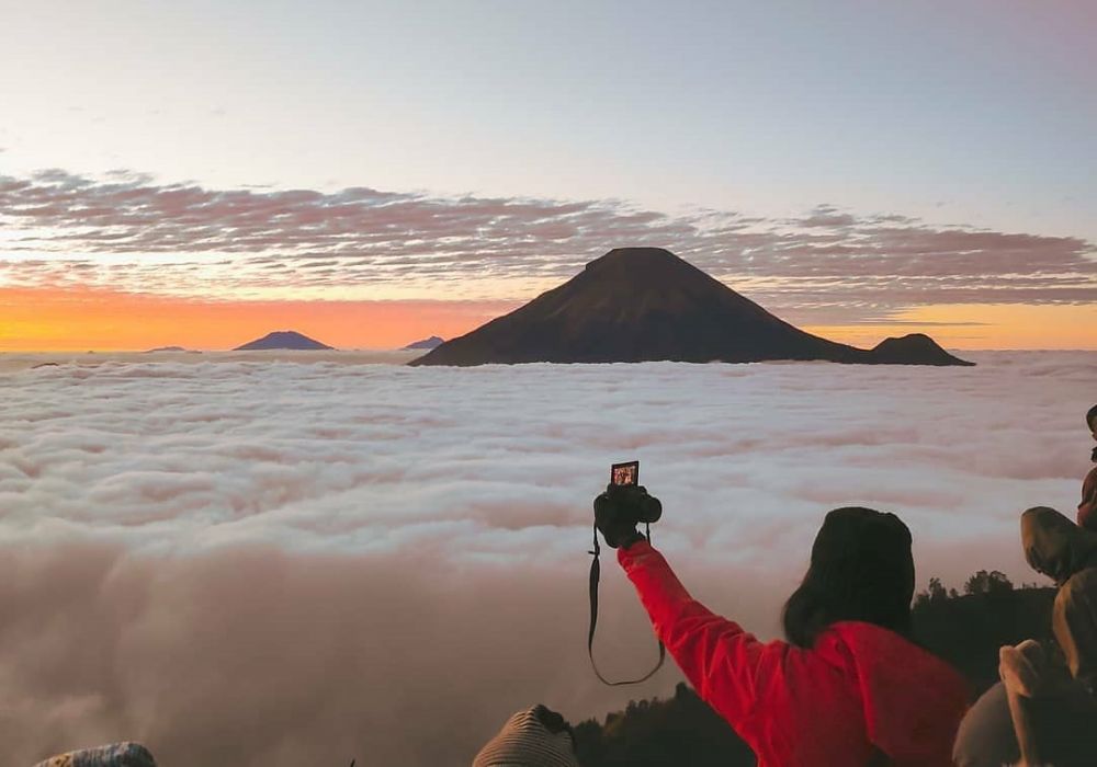 10 Alasan Mengapa Kamu Harus Mendaki Gunung