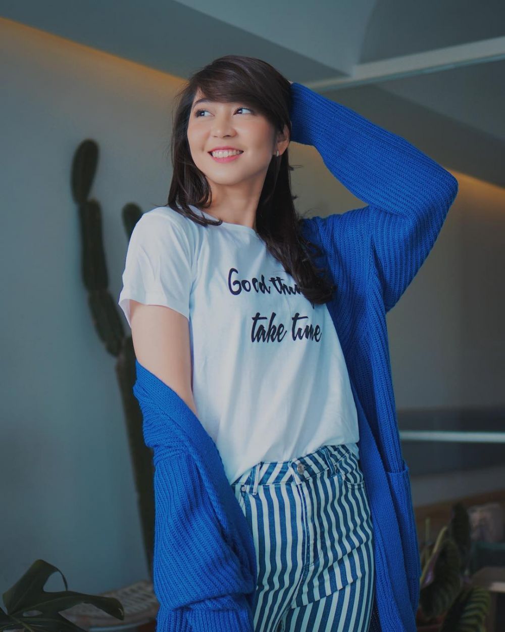 Cantik dan Imut, 10 Gaya Busana Putih ala Jessica Veranda