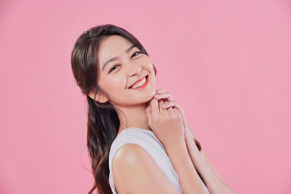 Cantik dan Imut, 10 Gaya Busana Putih ala Jessica Veranda