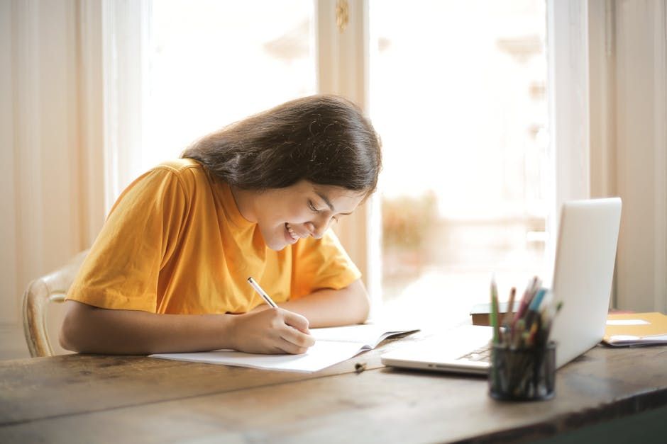 5 Tips Jadi Mahasiswa Produktif dan Rajin, Kesayangan Dosen!