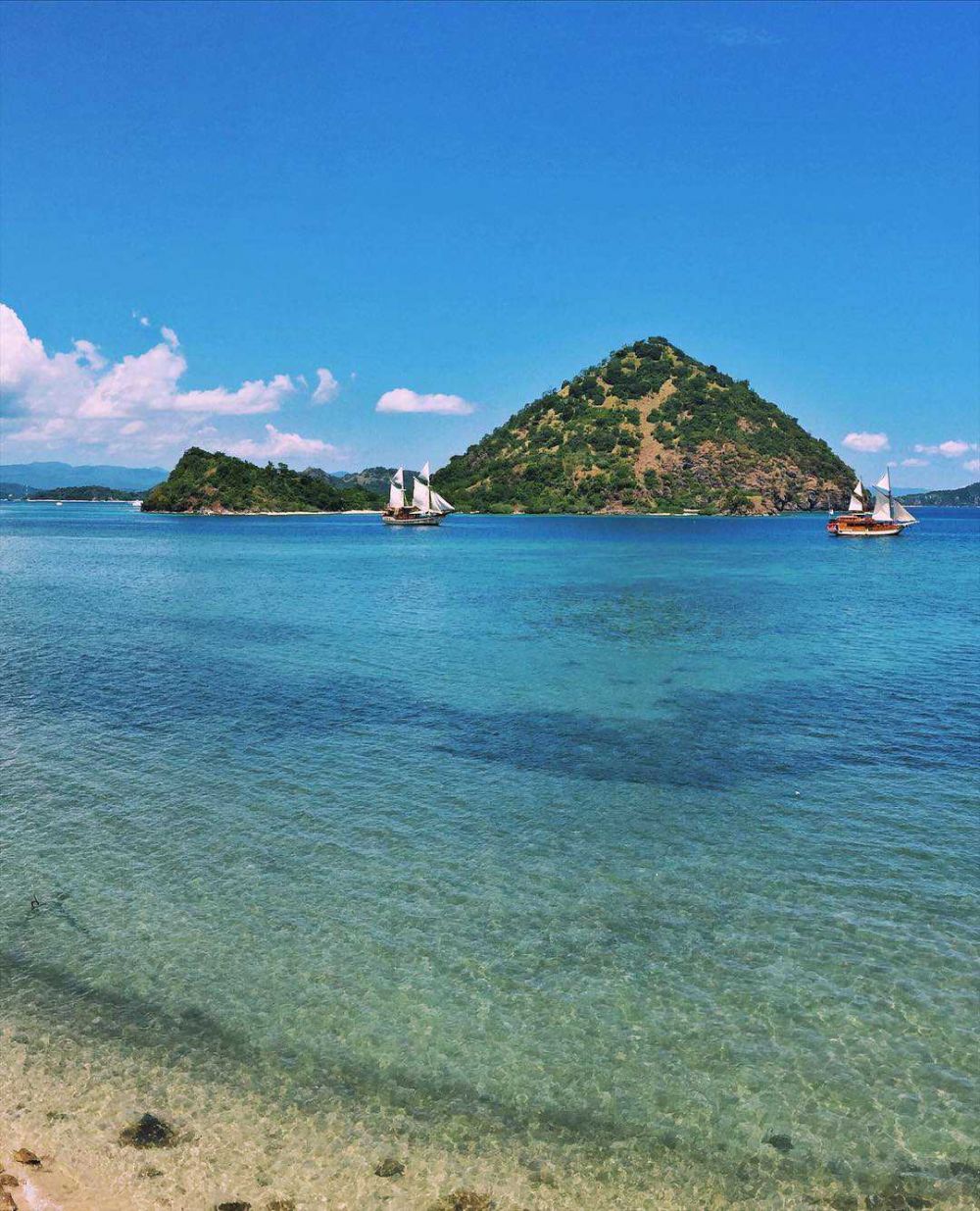 9 Potret Pantai Waecicu, Surga Bahari di Labuan Bajo yang Memukau