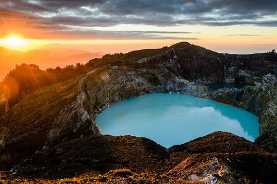 Kamu Nggak Akan Menyangka dengan Keindahan Pulau Flores yang Begitu Luar Biasa