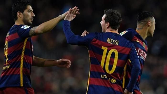 7 Hal Mengejutkan Terkait Penalti Aneh Messi yang Bikin Neymar dan Suarez Bertengkar