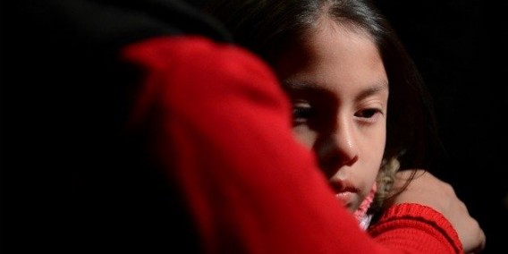 Dinda Selalu Terlambat Sekolah, Gurunya Justru Menangis Ketika Mendengar Alasannya