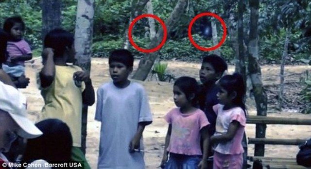 7 Bukti Nyata Bahwa Alien Pernah Jalan-jalan di Bumi