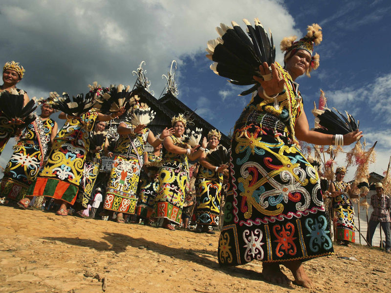 9 Alasan Kenapa Tari Tradisional Indonesia Lebih Membanggakan dari Tarian Modern