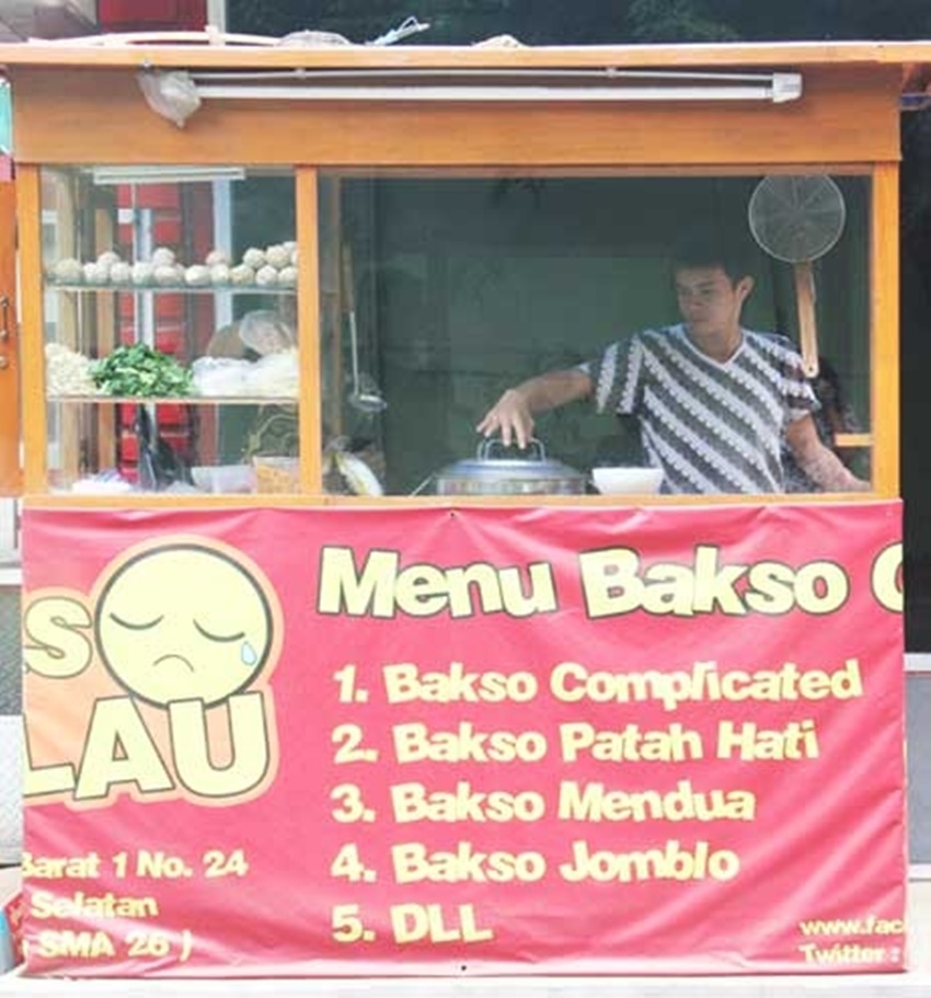 Unik, Lucu, dan Kreatif, Nama-Nama Warung ini Bikin Mesem