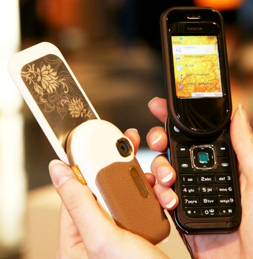 10 Desain Ponsel Jadul yang Keren &amp; Unik Banget, Smartphone Modern Kalah!