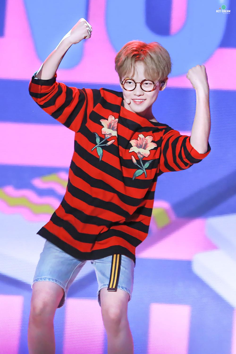 Intip 14 Ide OOTD Ala Boyband Korea NCT Dream, Cocok Buat Anak SMP & SMA Masa Kini