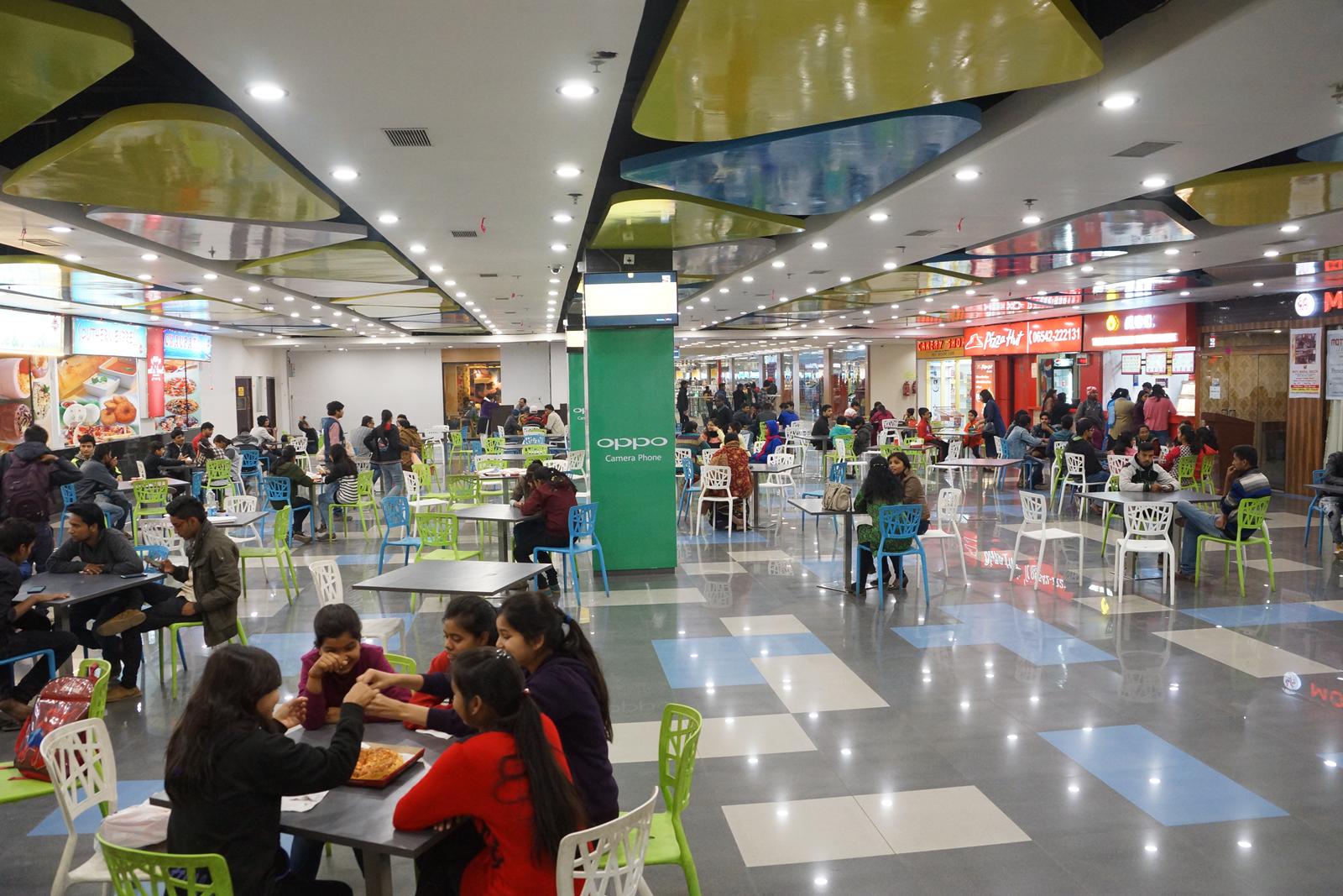 ini Alasan Ilmiah Kenapa Food Court Ada di Lantai Paling atas Mall