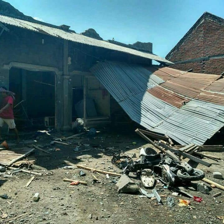 24 Jamaah Ahmadiyah Diusir dan 7 Rumah Dirusak oleh Massa di NTB