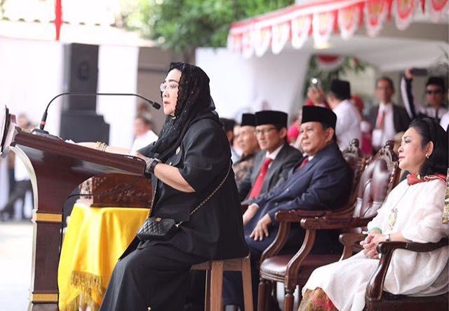 Deretan foto Prabowo-Titiek bikin baper!