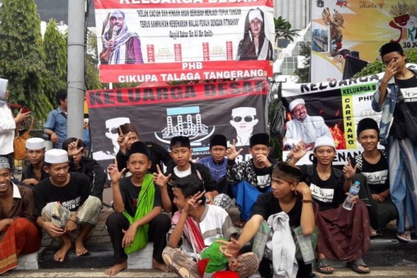 Anak2 Anggota FPI di Bawah Umur Nyatakan Perang Jika Prabowo Kalah