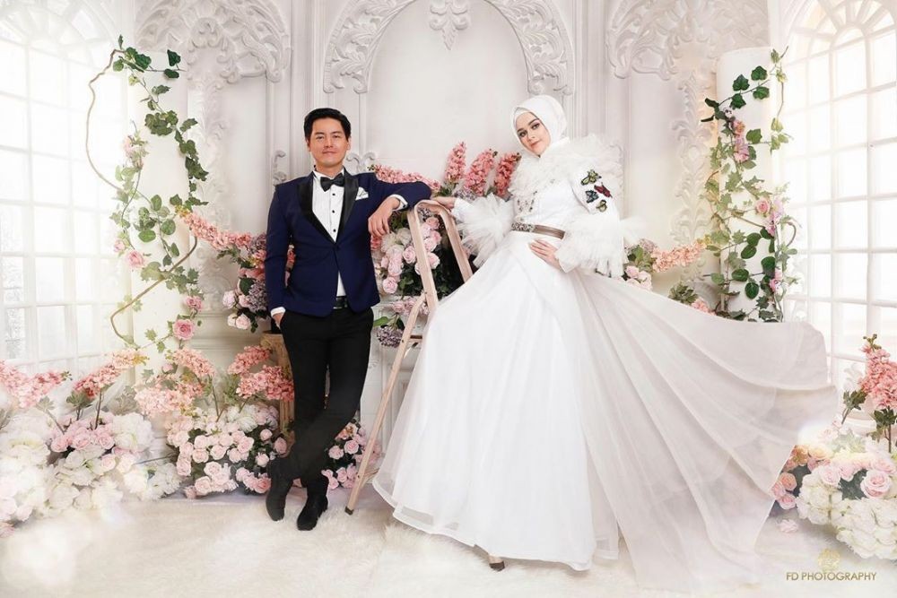 Intip Foto Prewed Roger dan Cut Meyriska, Yuk! Inspirasi Buat yang Mau Ke Pelaminan!