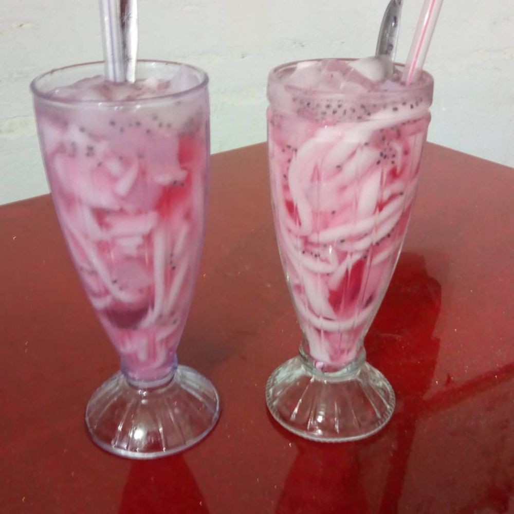 5 Jenis Es Khas Makassar Ini Cocok Dijadikan Menu Takjil