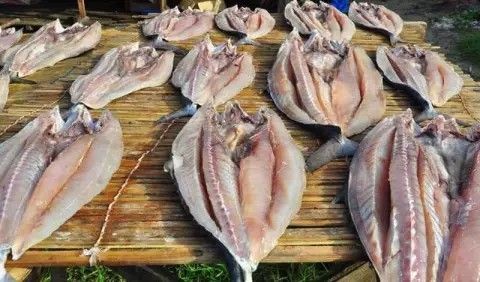 Lagi di Labuan Bajo? 9 Rekomendasi Oleh-oleh Ini Wajib Dibawa Pulang