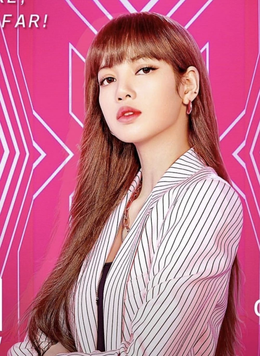 10 Potret Lisa BLACKPINK Jadi Mentor di Ajang Pencarian Bakat China