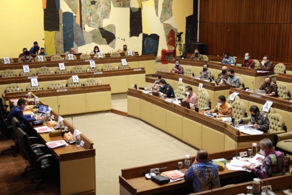 tok-dpr-dan-kemendagri-sepakat-pilkada-tetap-9-desember-2020