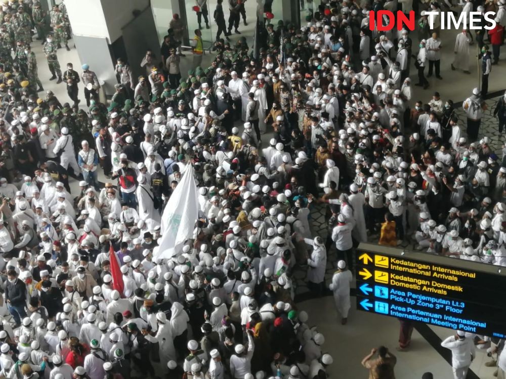 Sahroni Komisi III Kritik Ridwan Kamil Salahkan Mahfud MD soal Rizieq