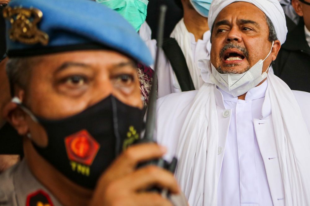 Sahroni Komisi III Kritik Ridwan Kamil Salahkan Mahfud MD soal Rizieq