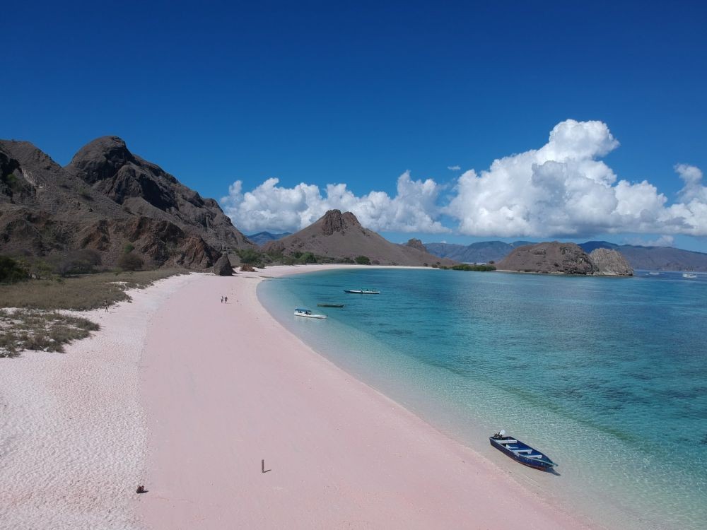 10 Destinasi Wisata yang Cocok untuk Pre Wedding di Labuan Bajo 2022