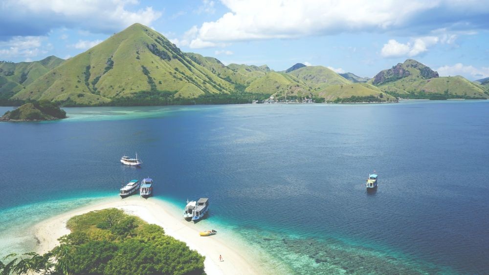 10 Destinasi Wisata yang Cocok untuk Pre Wedding di Labuan Bajo 2022