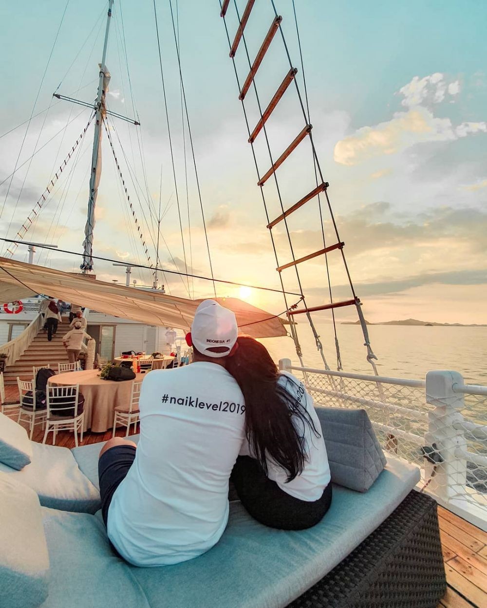 FOTO: Cantiknya Sunset di Labuan Bajo, Pesonanya Bikin Kebelet Liburan