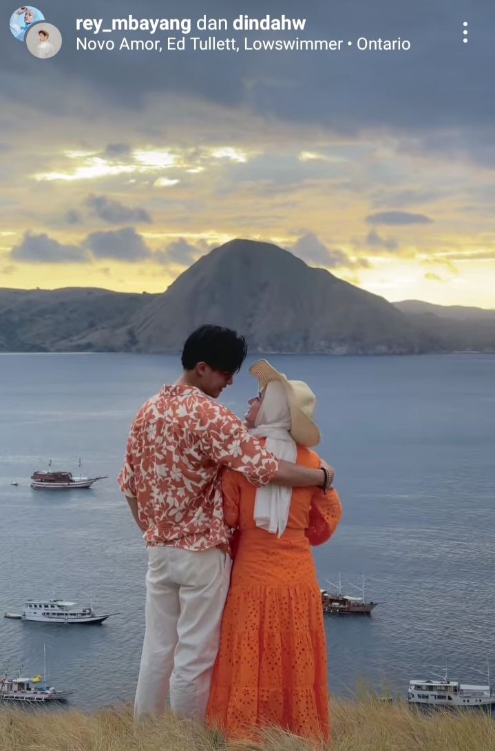 10 Potret Liburan Romantis Dinda Hauw dan Rey Mbayang di Labuan Bajo
